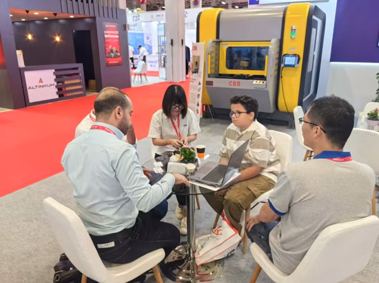 Máquina mezcladora de arena Caja de arena para mezclador de arena de fundición de latón